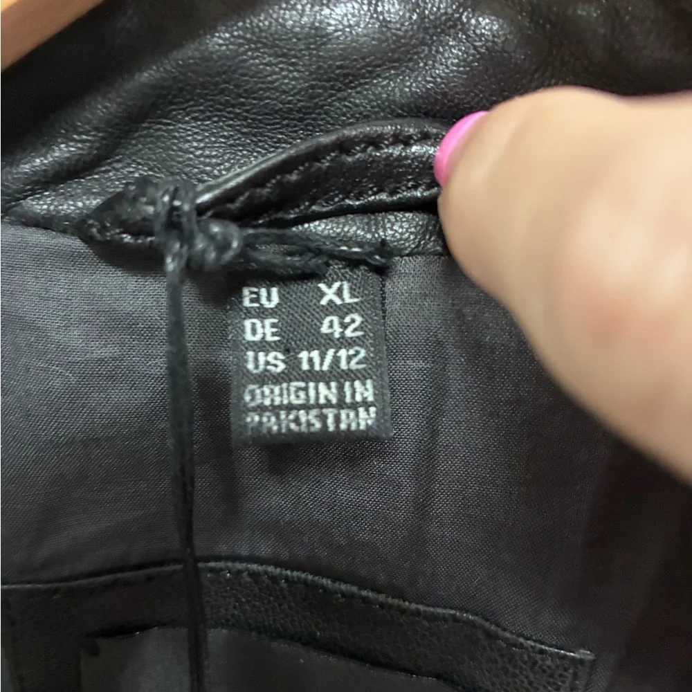 Mauritius Studded Black Leather Biker Jacket - Women XL - Picture 8 of 12